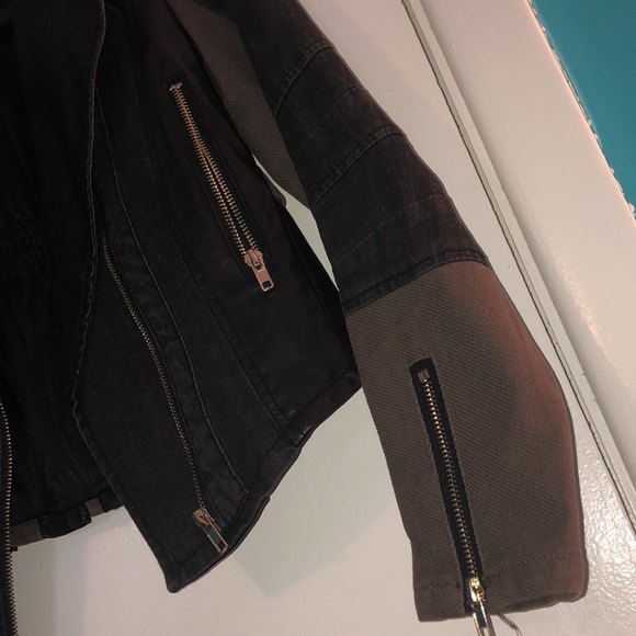 JACKET - Picture 4 of 4